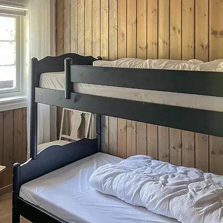 Pet Friendly In With Wifi Holiday home Rena