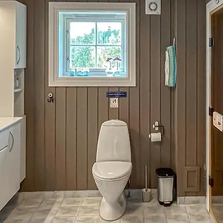 Дом отдыха Amazing Home In Rena With Sauna *