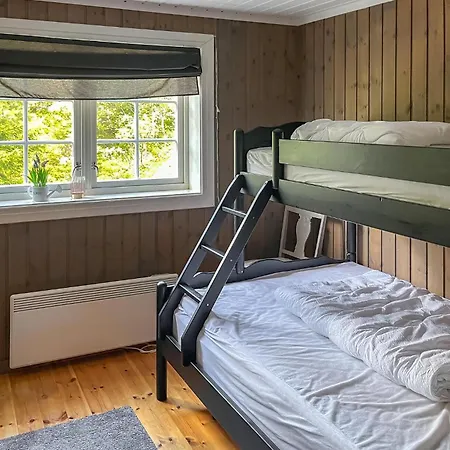 Amazing Home In Rena With Sauna * Рена